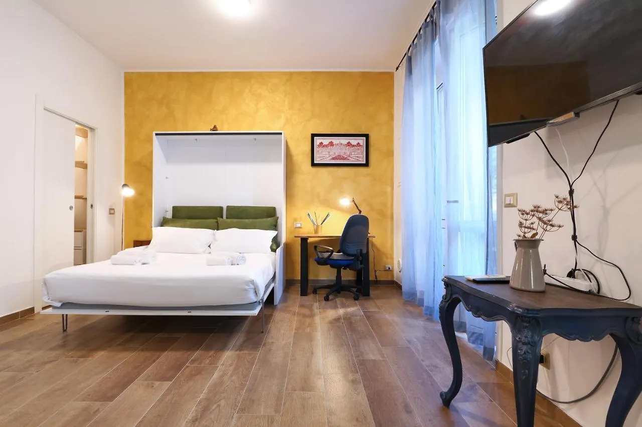 Apartament Primopiano - Paladini Mediolan 0*,