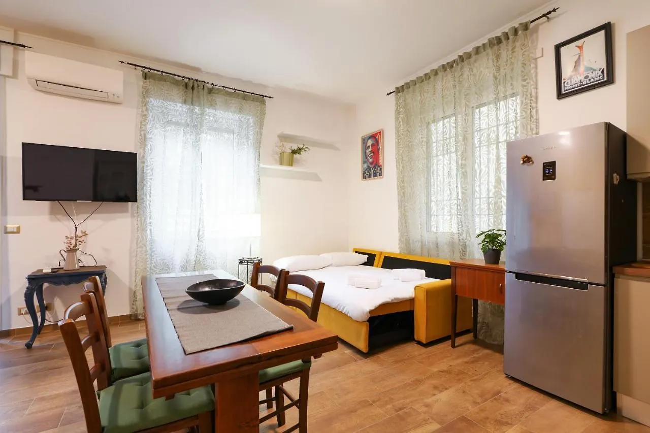 Apartament Primopiano - Paladini Mediolan 0*,